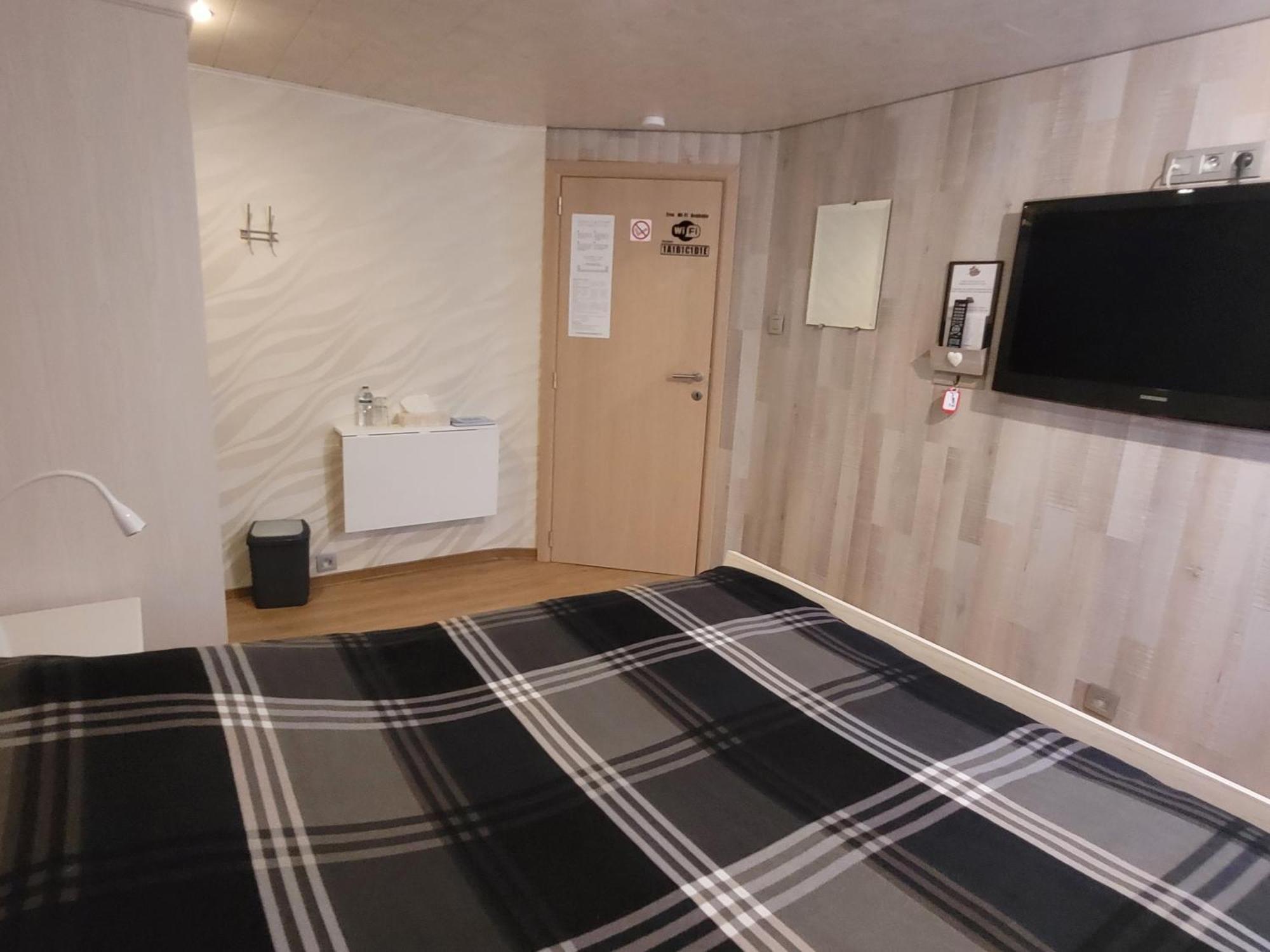 B&B Jo - Li Diepenbeek Esterno foto